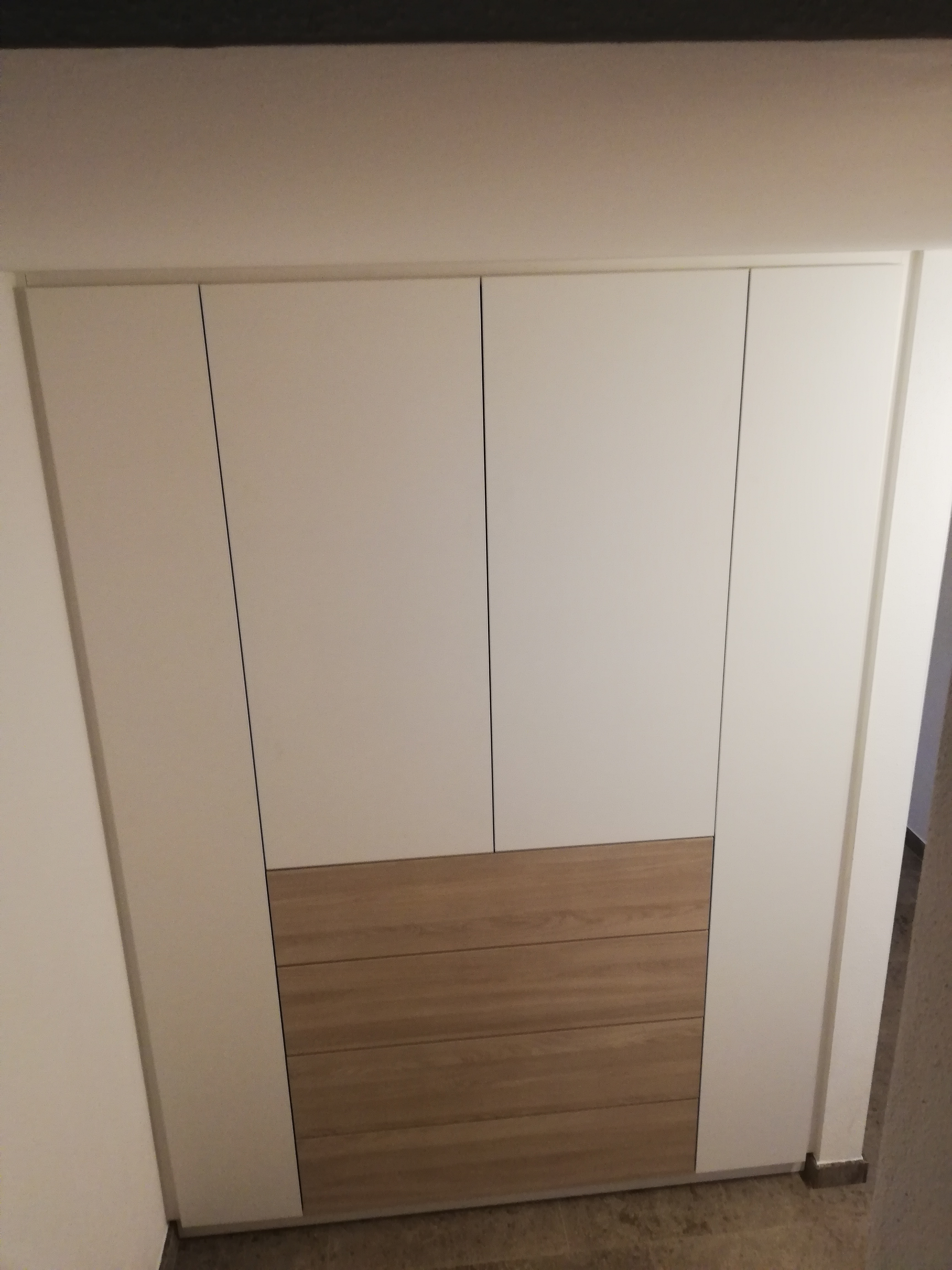 Schrank