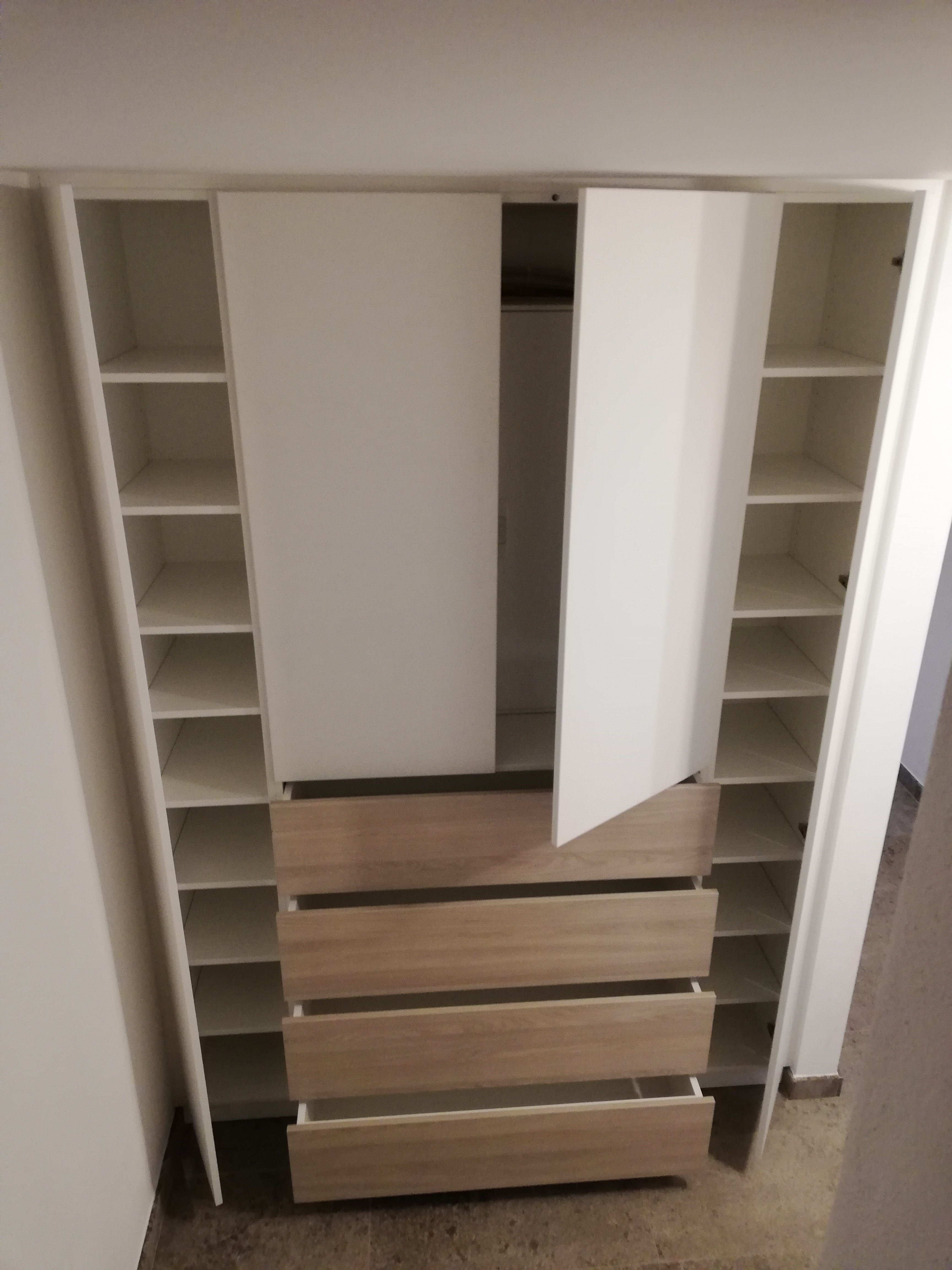 Schrank